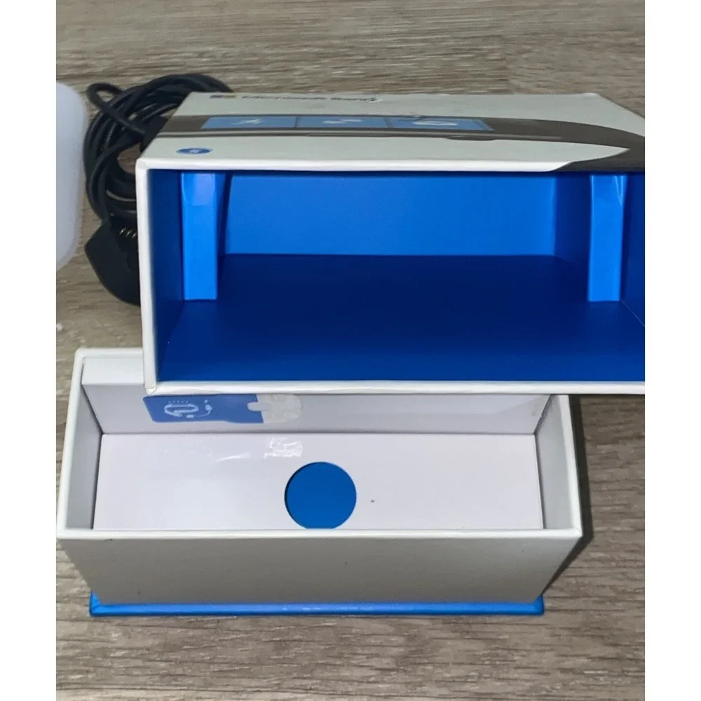 Microsoft Band 2 Smart Watch Small Model 1721 with Charger